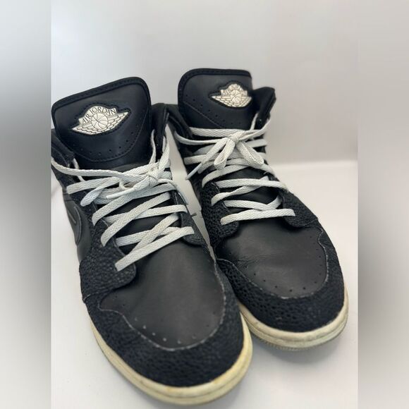 Nike Air Jordan 1 Retro 86 Pure Platinum Boys Size 7YW Black Rare - Picture 10 of 11